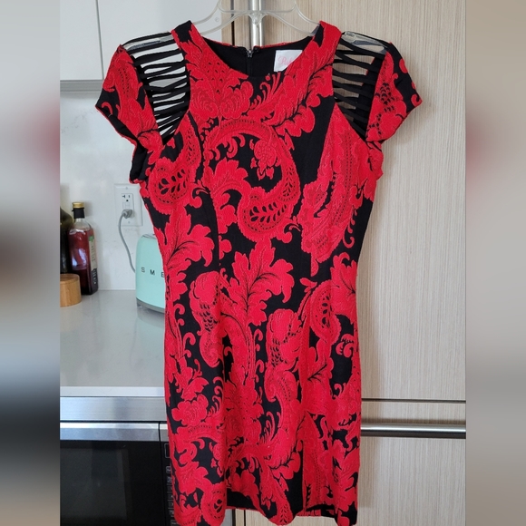 Revolve Parker Dress - Picture 1 of 3